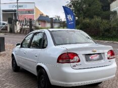 CHEVROLET CORSA 1.0 MPFI CLASSIC SEDAN 8V /2011 NEURI VEÍCULOS LAJEADO / Carros no Vale