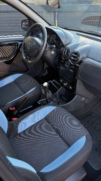 RENAULT SANDERO 1.0 12V EXPRESSION /2014 NEURI VEÍCULOS LAJEADO / Carros no Vale