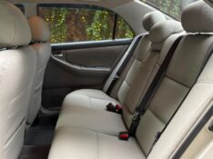 TOYOTA COROLLA 1.8 SEG 16V 2005/2006 ESTAÇÃO DO CARRO ESTRELA / Carros no Vale