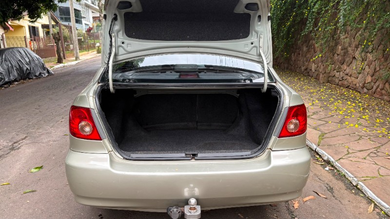TOYOTA COROLLA 1.8 SEG 16V 2005/2006 ESTAÇÃO DO CARRO ESTRELA / Carros no Vale