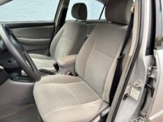 TOYOTA COROLLA XEI /2005 RT 811 VEÍCULOS ARROIO DO MEIO / Carros no Vale