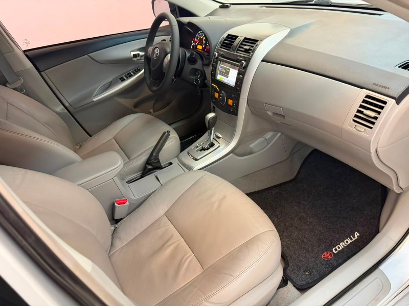 TOYOTA COROLLA XEI 2014/2014 LUCAS AUTOMÓVEIS BOM RETIRO DO SUL / Carros no Vale