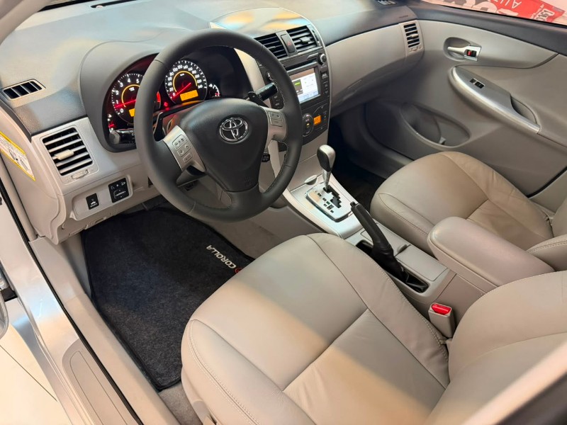 TOYOTA COROLLA XEI 2014/2014 LUCAS AUTOMÓVEIS BOM RETIRO DO SUL / Carros no Vale