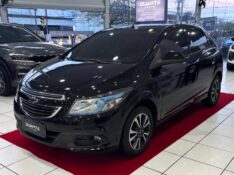 CHEVROLET ONIX HATCH LTZ 1.4 8V FLEXPOWER 5P MEC. 2013/2013 DUARTE VEÍCULOS PORTO ALEGRE / Carros no Vale