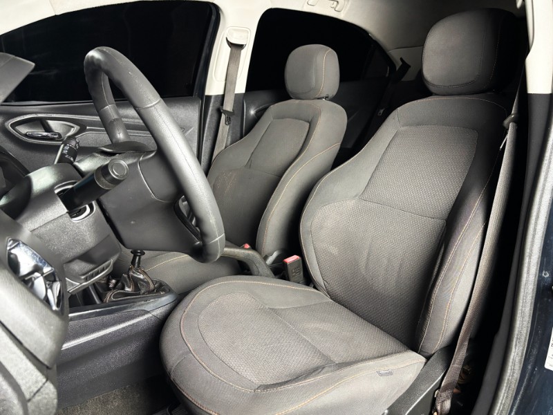 CHEVROLET ONIX HATCH LTZ 1.4 8V FLEXPOWER 5P MEC. 2013/2013 DUARTE VEÍCULOS PORTO ALEGRE / Carros no Vale CHEVROLET ONIX HATCH LTZ 1.4 8V FLEXPOWER 5P MEC. 2013/2013 DUARTE VEÍCULOS PORTO ALEGRE / Carros no Vale