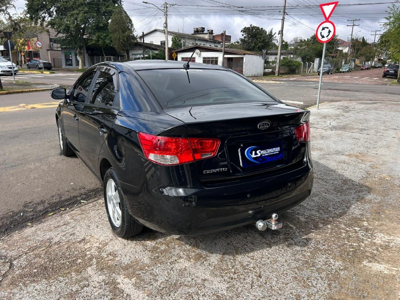 KIA CERATO 1.6 16V FLEX 2011/2011 LS MULTIMARCAS VENÂNCIO AIRES / Carros no Vale