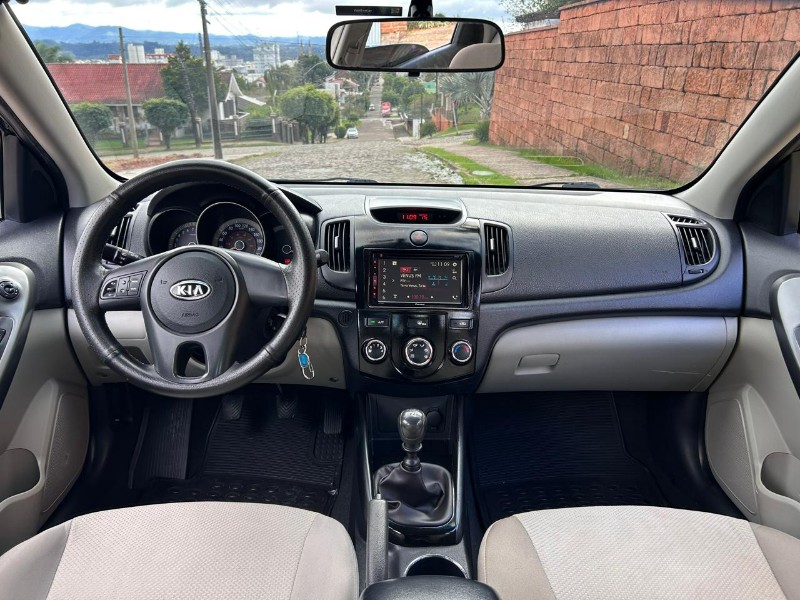 KIA CERATO 1.6 16V FLEX 2011/2011 LS MULTIMARCAS VENÂNCIO AIRES / Carros no Vale
