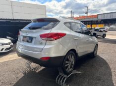 HYUNDAI IX35 GLS /2015 AR MULTIMARCAS VENÂNCIO AIRES / Carros no Vale