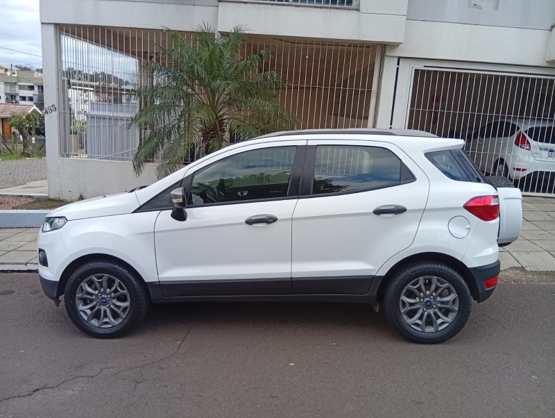 FORD ECOSPORT 1.6 FREESTYLE 2012/2013 ALTERNATIVA VEÍCULOS LAJEADO / Carros no Vale FORD ECOSPORT 1.6 FREESTYLE 2012/2013 ALTERNATIVA VEÍCULOS LAJEADO / Carros no Vale