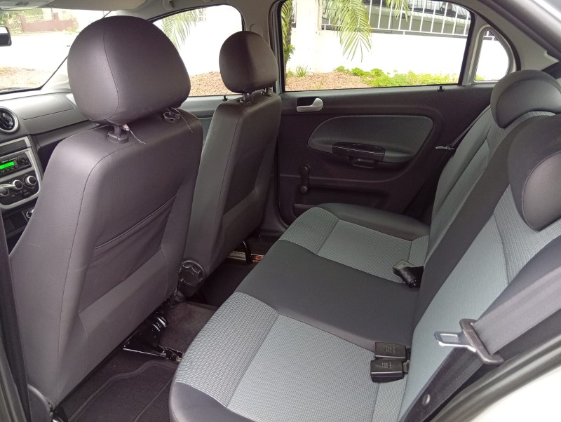 VOLKSWAGEN GOL 1.0 (G5) 2011/2012 ALTERNATIVA VEÍCULOS LAJEADO / Carros no Vale