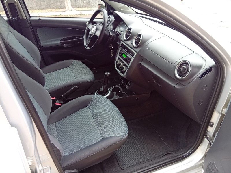 VOLKSWAGEN GOL 1.0 (G5) 2011/2012 ALTERNATIVA VEÍCULOS LAJEADO / Carros no Vale