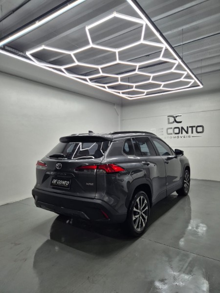 TOYOTA COROLLA CROSS XRE 2.0 16V FLEX AUT. /2024 DE CONTO AUTOMÓVEIS SARANDI / Carros no Vale TOYOTA COROLLA CROSS XRE 2.0 16V FLEX AUT. /2024 DE CONTO AUTOMÓVEIS SARANDI / Carros no Vale