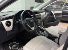 TOYOTA COROLLA 1.8 GLI /2019 DE CONTO AUTOMÓVEIS SARANDI / Carros no Vale