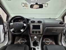 FORD FOCUS 1.6 SE PLUS 16V FLEX 4P MANUAL /2013 DE CONTO AUTOMÓVEIS SARANDI / Carros no Vale
