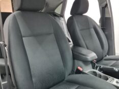 FORD FOCUS 1.6 SE PLUS 16V FLEX 4P MANUAL /2013 DE CONTO AUTOMÓVEIS SARANDI / Carros no Vale