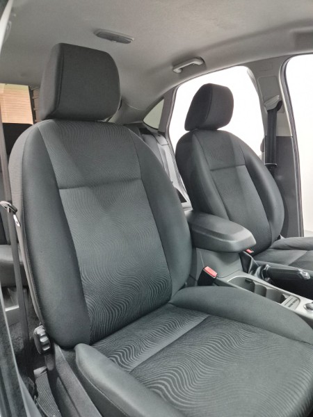 FORD FOCUS 1.6 SE PLUS 16V FLEX 4P MANUAL /2013 DE CONTO AUTOMÓVEIS SARANDI / Carros no Vale