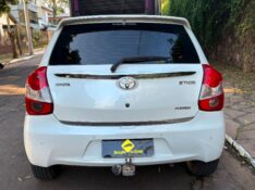 TOYOTA ETIOS PLATINUM 1.5 2014/2015 ESTAÇÃO DO CARRO ESTRELA / Carros no Vale