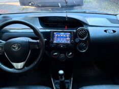 TOYOTA ETIOS PLATINUM 1.5 2014/2015 ESTAÇÃO DO CARRO ESTRELA / Carros no Vale