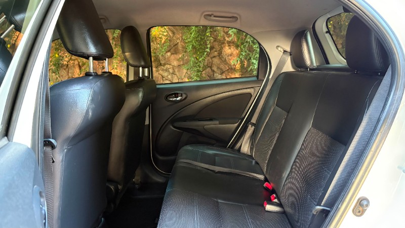 TOYOTA ETIOS PLATINUM 1.5 2014/2015 ESTAÇÃO DO CARRO ESTRELA / Carros no Vale