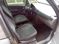 CHEVROLET MERIVA 1.8 2003/2004 ALTERNATIVA VEÍCULOS LAJEADO / Carros no Vale