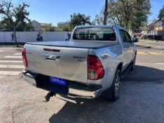 TOYOTA HILUX CD SRX 4X4 2.8 TDI 16V DIESEL AUT. 2017/2017 LS MULTIMARCAS VENÂNCIO AIRES / Carros no Vale