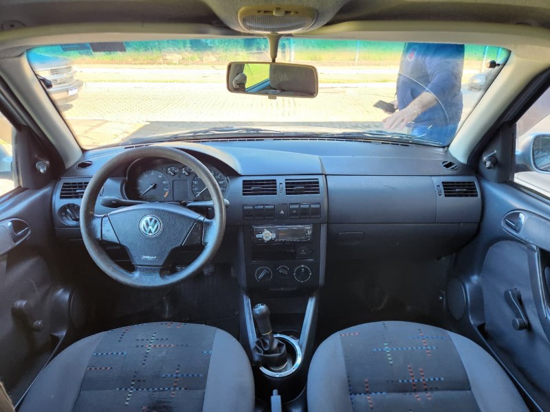VOLKSWAGEN GOL SPORT 1.0 2002/2002 TS VEÍCULOS ANTA GORDA / Carros no Vale