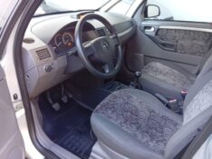 CHEVROLET MERIVA 1.8 MAXX 2005/2005 ALTERNATIVA VEÍCULOS LAJEADO / Carros no Vale