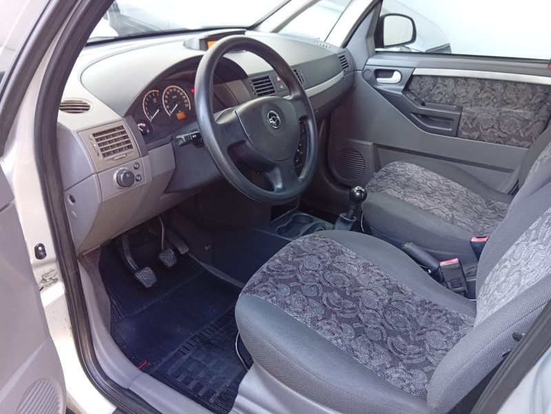 CHEVROLET MERIVA 1.8 MAXX 2005/2005 ALTERNATIVA VEÍCULOS LAJEADO / Carros no Vale