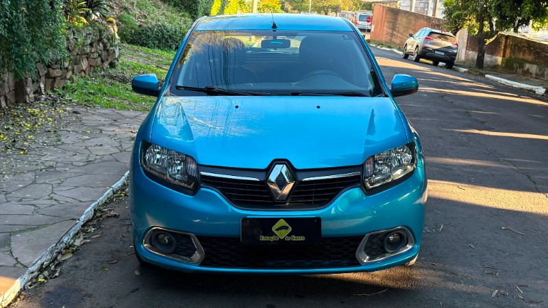 RENAULT SANDERO EXPRESSION 1.0 2014/2015 ESTAÇÃO DO CARRO ESTRELA / Carros no Vale
