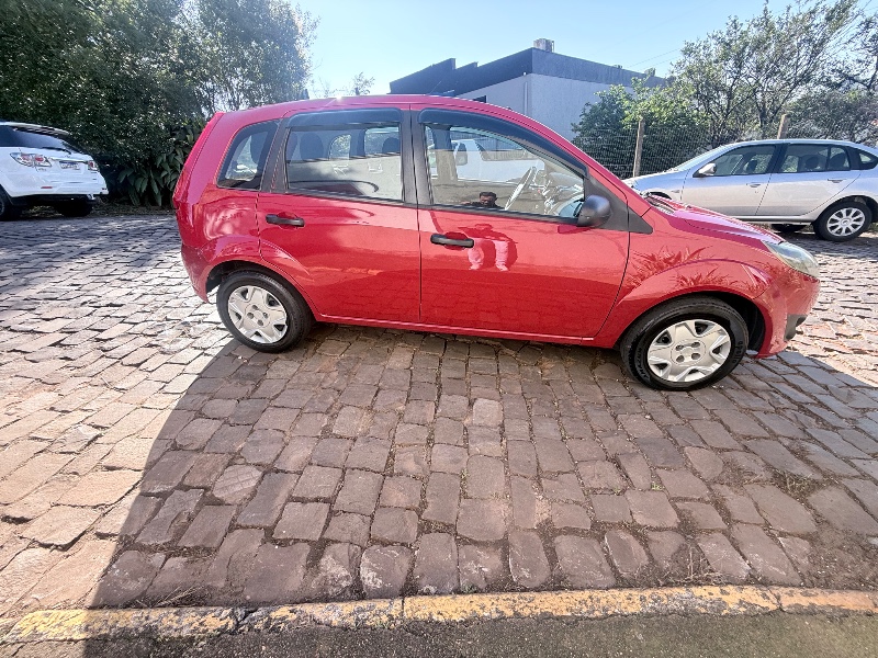 FORD FIESTA 1.0 2012/2012 ELY AUTOMÓVEIS LAJEADO / Carros no Vale