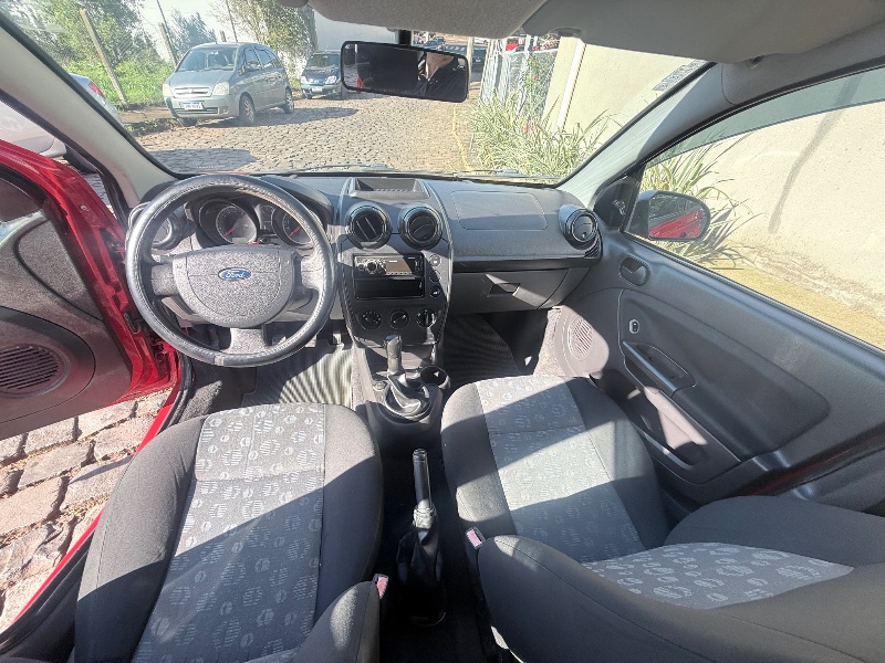 FORD FIESTA 1.0 2012/2012 ELY AUTOMÓVEIS LAJEADO / Carros no Vale