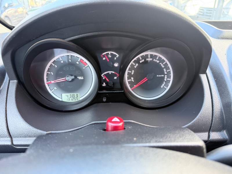 FORD FIESTA 1.0 2012/2012 ELY AUTOMÓVEIS LAJEADO / Carros no Vale