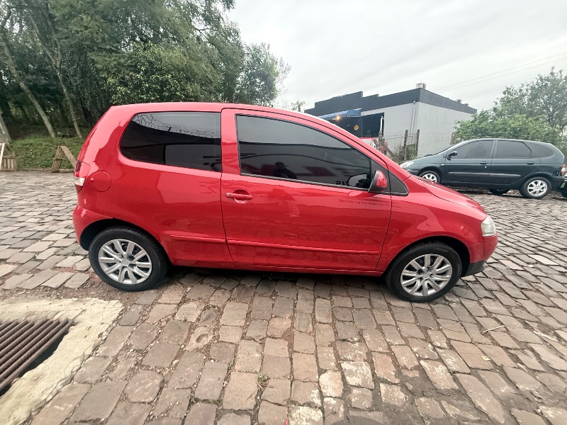 VOLKSWAGEN FOX 1.0 2010/2010 ELY AUTOMÓVEIS LAJEADO / Carros no Vale
