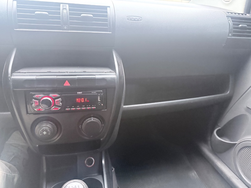 VOLKSWAGEN FOX 1.0 2010/2010 ELY AUTOMÓVEIS LAJEADO / Carros no Vale