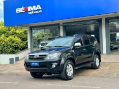 TOYOTA HILUX SW4 SRV 3.0 4X4 2008/2008 SÉTIMA VEÍCULOS GUAPORÉ / Carros no Vale