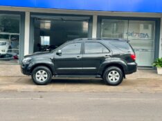 TOYOTA HILUX SW4 SRV 3.0 4X4 2008/2008 SÉTIMA VEÍCULOS GUAPORÉ / Carros no Vale