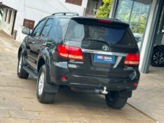 TOYOTA HILUX SW4 SRV 3.0 4X4 2008/2008 SÉTIMA VEÍCULOS GUAPORÉ / Carros no Vale
