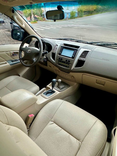 TOYOTA HILUX SW4 SRV 3.0 4X4 2008/2008 SÉTIMA VEÍCULOS GUAPORÉ / Carros no Vale TOYOTA HILUX SW4 SRV 3.0 4X4 2008/2008 SÉTIMA VEÍCULOS GUAPORÉ / Carros no Vale
