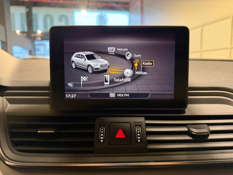 Audi Q5 2.0 Tfsi 2019/2020 SIM VEÍCULOS PORTO ALEGRE / Carros no Vale Audi Q5 2.0 Tfsi 2019/2020 SIM VEÍCULOS PORTO ALEGRE / Carros no Vale