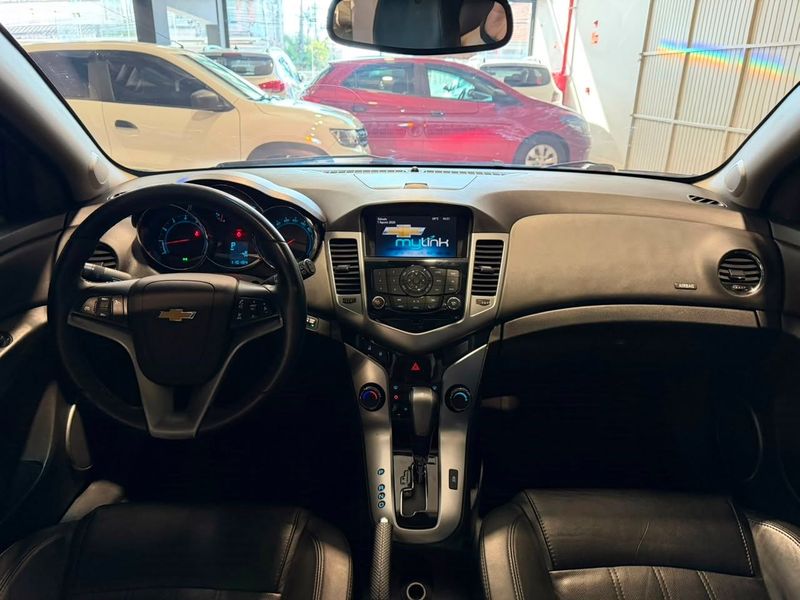 Chevrolet Chev Cruze Ltz Hb 2013/2014 SIM VEÍCULOS PORTO ALEGRE / Carros no Vale Chevrolet Chev Cruze Ltz Hb 2013/2014 SIM VEÍCULOS PORTO ALEGRE / Carros no Vale