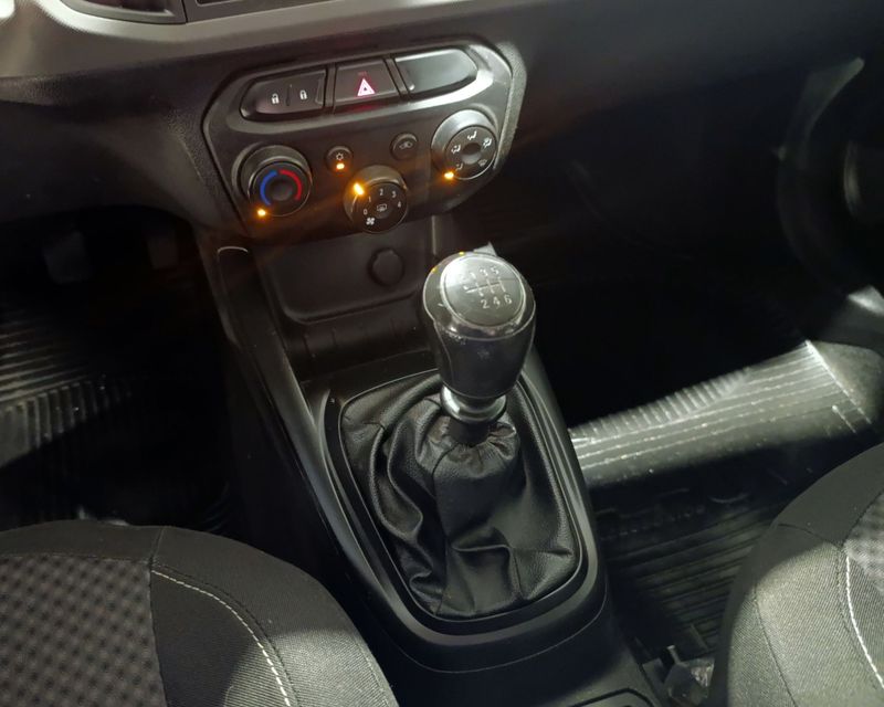 Chevrolet Onix 1.0 Joye 2018/2019 SIM VEÍCULOS PORTO ALEGRE / Carros no Vale
