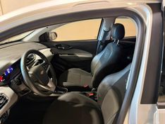 Chevrolet Onix 1.4 Advantage 2019/2019 SIM VEÍCULOS PORTO ALEGRE / Carros no Vale