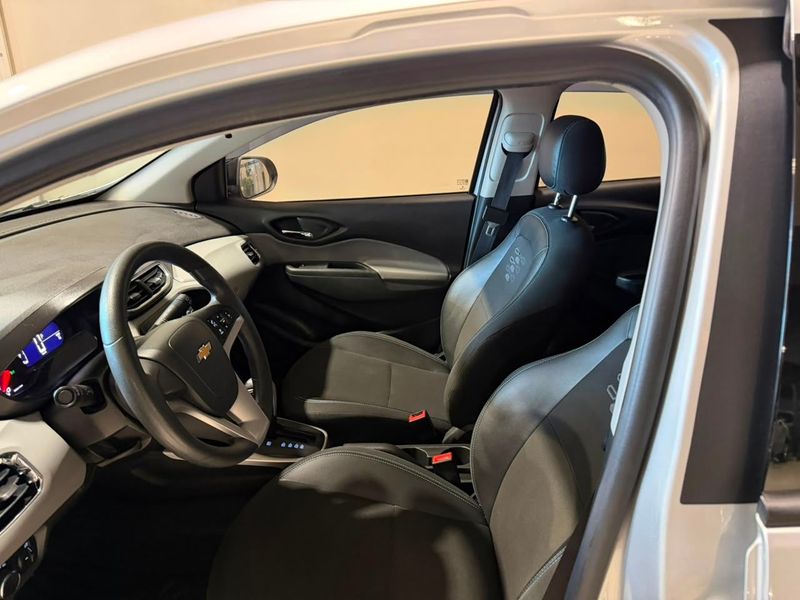 Chevrolet Onix 1.4 Advantage 2019/2019 SIM VEÍCULOS PORTO ALEGRE / Carros no Vale Chevrolet Onix 1.4 Advantage 2019/2019 SIM VEÍCULOS PORTO ALEGRE / Carros no Vale