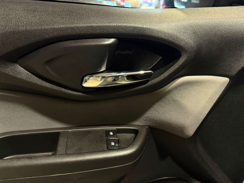 Chevrolet Onix 1.4 Advantage 2019/2019 SIM VEÍCULOS PORTO ALEGRE / Carros no Vale Chevrolet Onix 1.4 Advantage 2019/2019 SIM VEÍCULOS PORTO ALEGRE / Carros no Vale