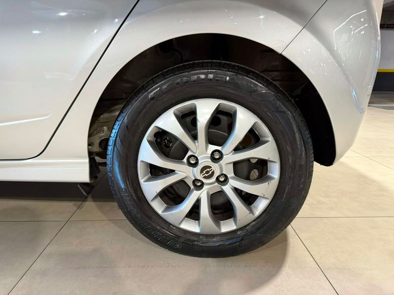 Chevrolet Onix 1.4 Advantage 2019/2019 SIM VEÍCULOS PORTO ALEGRE / Carros no Vale Chevrolet Onix 1.4 Advantage 2019/2019 SIM VEÍCULOS PORTO ALEGRE / Carros no Vale
