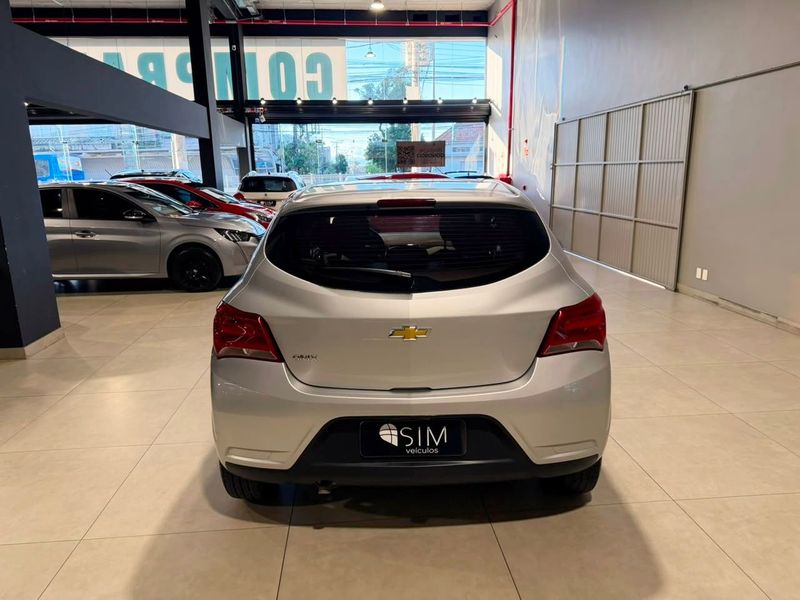Chevrolet Onix 1.4 Advantage 2019/2019 SIM VEÍCULOS PORTO ALEGRE / Carros no Vale Chevrolet Onix 1.4 Advantage 2019/2019 SIM VEÍCULOS PORTO ALEGRE / Carros no Vale