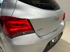 Chevrolet Onix 1.4 Advantage 2019/2019 SIM VEÍCULOS PORTO ALEGRE / Carros no Vale