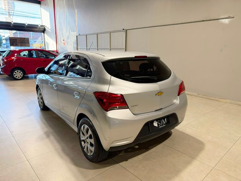 Chevrolet Onix 1.4 Advantage 2019/2019 SIM VEÍCULOS PORTO ALEGRE / Carros no Vale Chevrolet Onix 1.4 Advantage 2019/2019 SIM VEÍCULOS PORTO ALEGRE / Carros no Vale