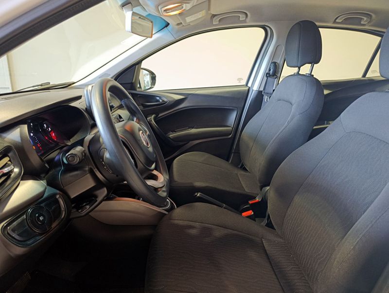 Fiat Cronos Drive 1.8 16v 2019/2019 SIM VEÍCULOS PORTO ALEGRE / Carros no Vale Fiat Cronos Drive 1.8 16v 2019/2019 SIM VEÍCULOS PORTO ALEGRE / Carros no Vale