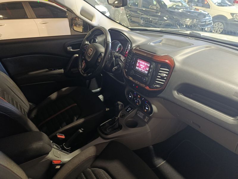 Fiat Toro Freedom 1.8 16v 2016/2017 SIM VEÍCULOS PORTO ALEGRE / Carros no Vale Fiat Toro Freedom 1.8 16v 2016/2017 SIM VEÍCULOS PORTO ALEGRE / Carros no Vale